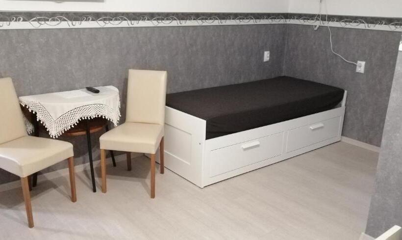 اتاق استاندارد, Radek Vendégház és Apartman