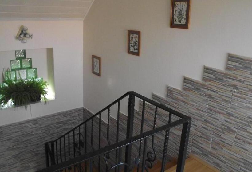 اتاق استاندارد سه نفره, Radek Vendégház és Apartman