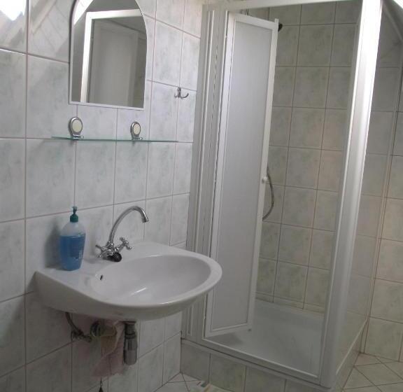 اتاق استاندارد, Radek Vendégház és Apartman