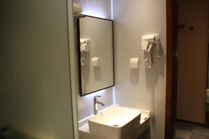 Номер Superior, Thank Inn Plus Hotel Fengxian Xidu