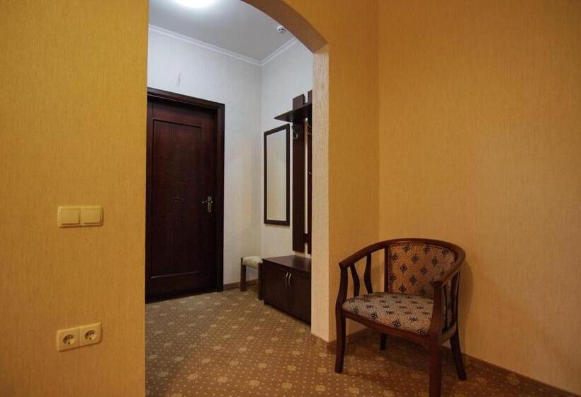 سوییت, Villa Grand