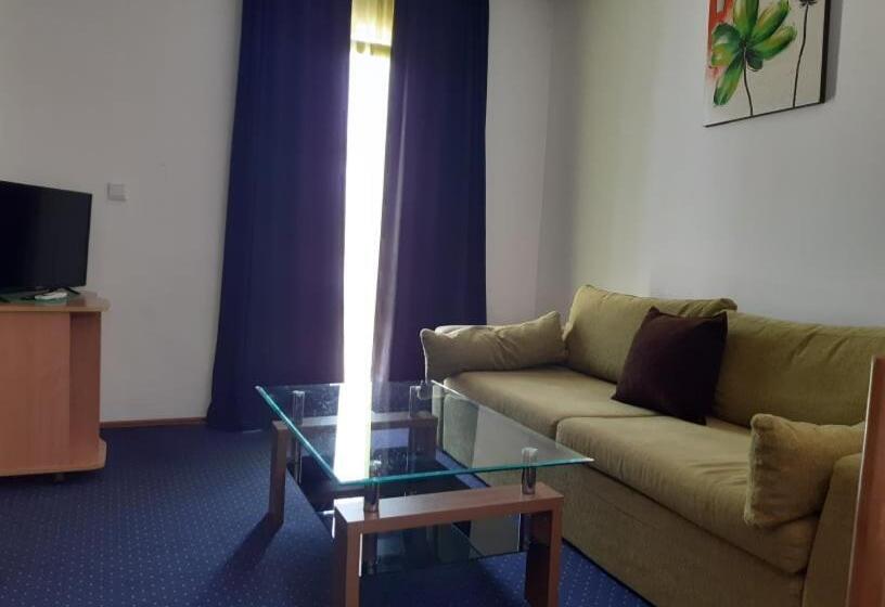 آپارتمان 2 خوابه با چشم‌انداز دریا, Motel Jadranka