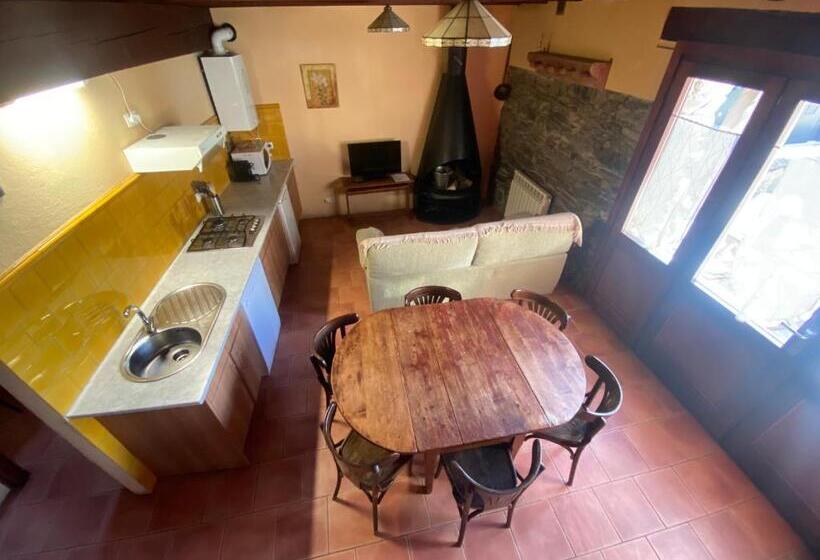 Apartament 3 Dormitoare, Can Bonada