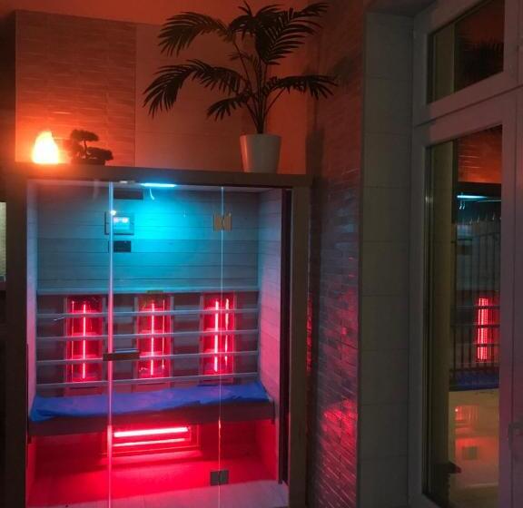 اتاق کلاسیک چهارنفره, Tó  Party Panoráma Panzió & Wellness