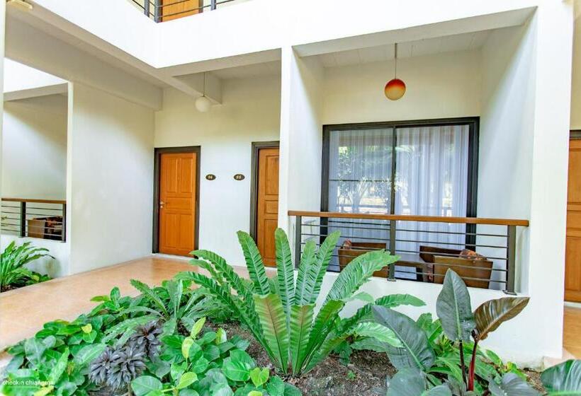 اتاق استاندارد با چشم‌انداز دریاچه, Horizon Village & Resort Sha Plus
