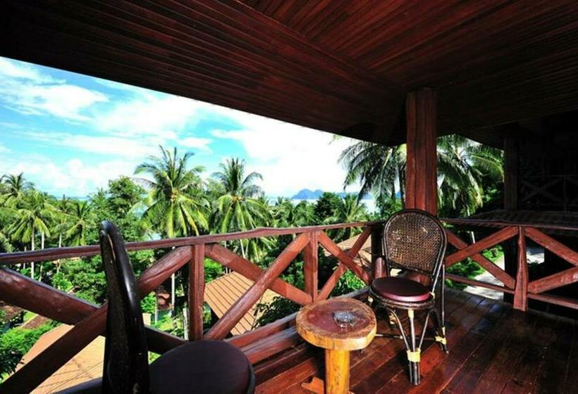 Номер Superior, Koh Ngai Resort