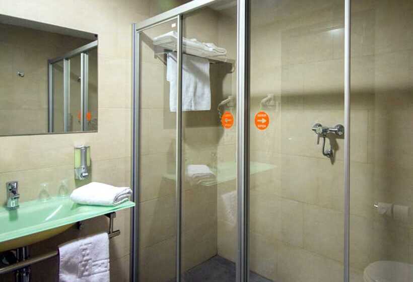 Номер Стандарт, Venture Sant Cugat