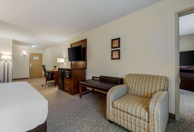 Family Suite, Comfort Suites Johnson Creek Conference Center