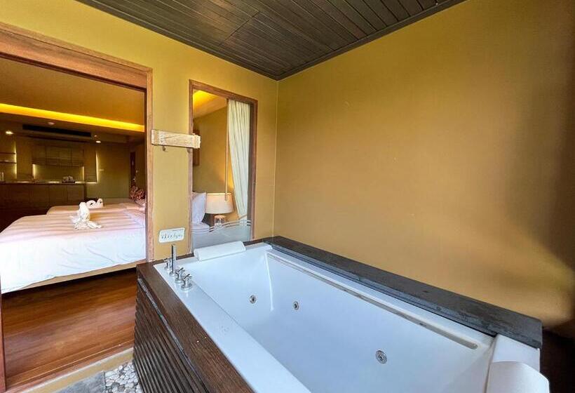 سوییت خانوادگی, Deva Beach Resort Samui