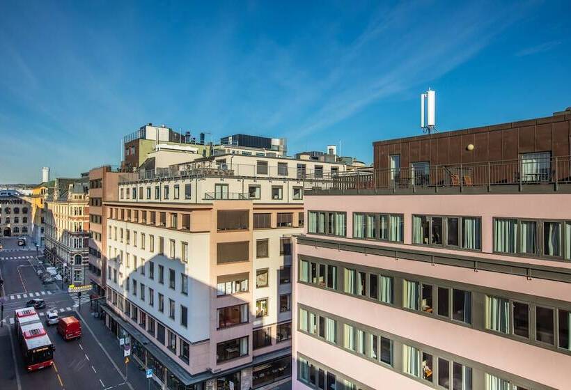 اتاق سوپریور با چشم‌انداز شهر, Radisson Red Oslo City Centre