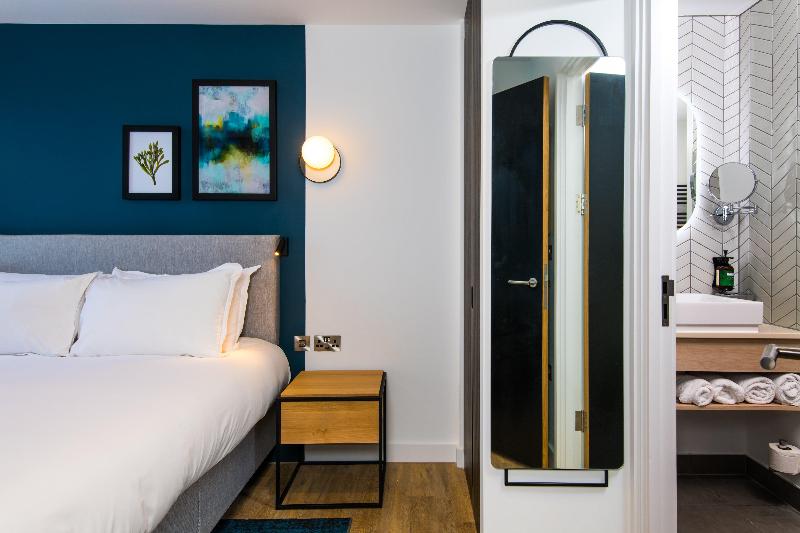 带大床的标准工作室, Staybridge Suites   Cardiff, An Ihg