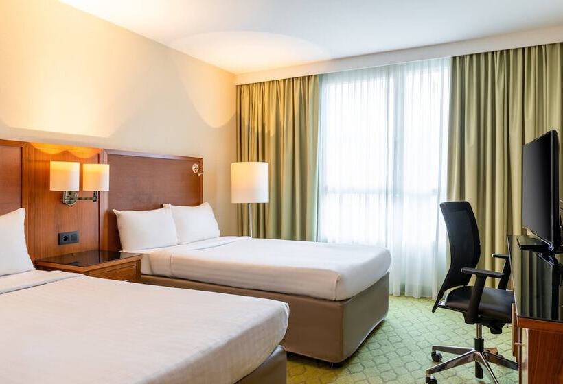Номер Superior, Courtyard By Marriott Paris Saint Denis