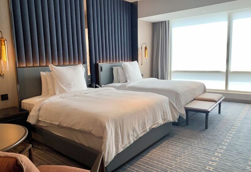 اتاق لوکس با چشم‌انداز دریا, Four Seasons Hotel Mumbai