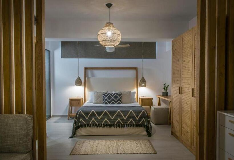 1 Bedroom Deluxe Apartment Sea View, Irida Hotel Agia Pelagia