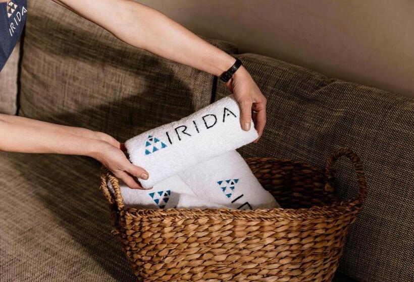 سوییت جونیور با چشم‌انداز دریا, Irida Hotel Agia Pelagia