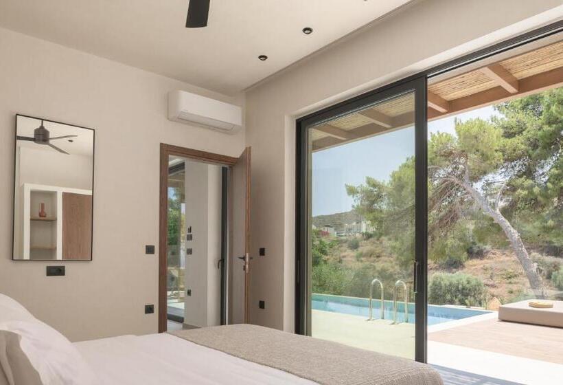 سوییت با چشم‌انداز جانبی دریا, Irida Hotel Agia Pelagia