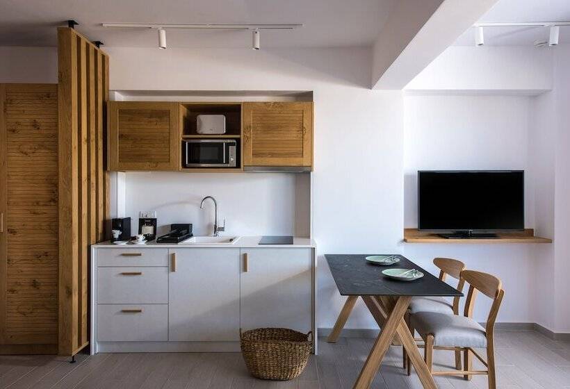 1 Bedroom Deluxe Apartment Sea View, Irida Hotel Agia Pelagia