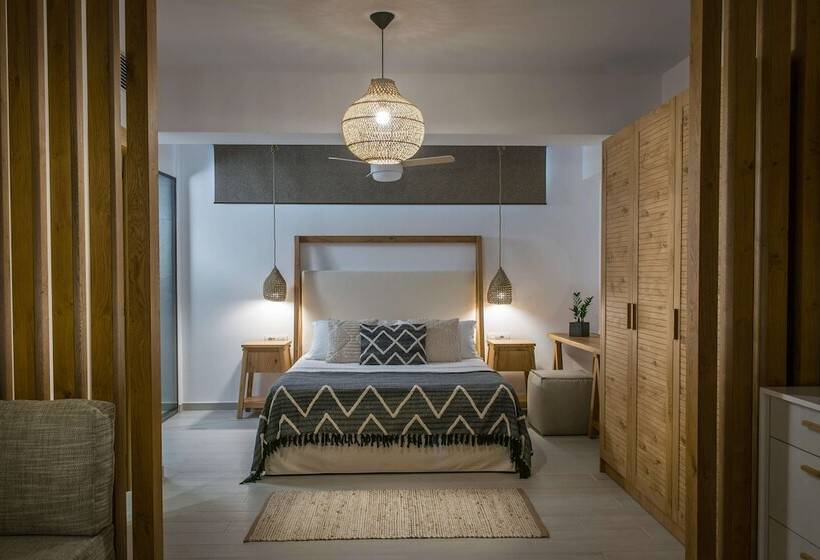 1 Bedroom Deluxe Apartment Sea View, Irida Hotel Agia Pelagia