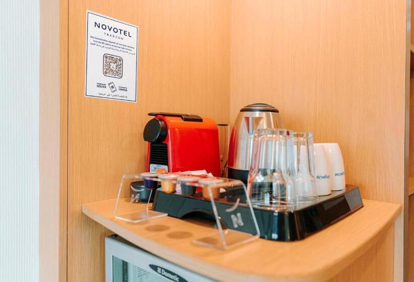 اتاق اجرایی با چشم‌انداز دریا, Novotel Trabzon