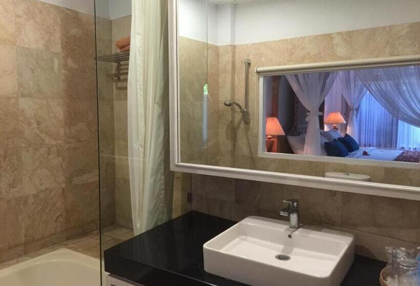 سوئیت با بالکن, Puri Dewa Bharata Hotel & Villas