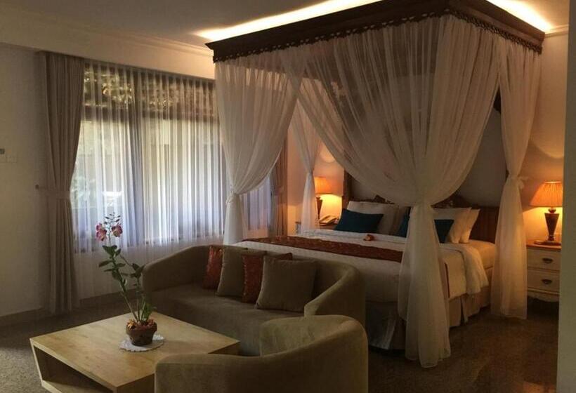 سوئیت با بالکن, Puri Dewa Bharata Hotel & Villas