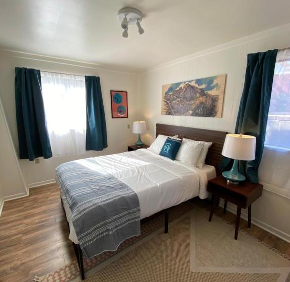 Апартаменты 2 Спальни, A Lodge Lyons