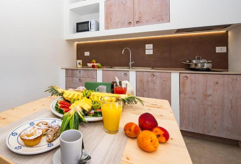استودیوی سوپریور, Livantea Agriresort E Residence