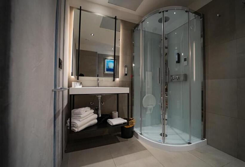 스위트 퀸침대, Best Western Plus Sabaudia
