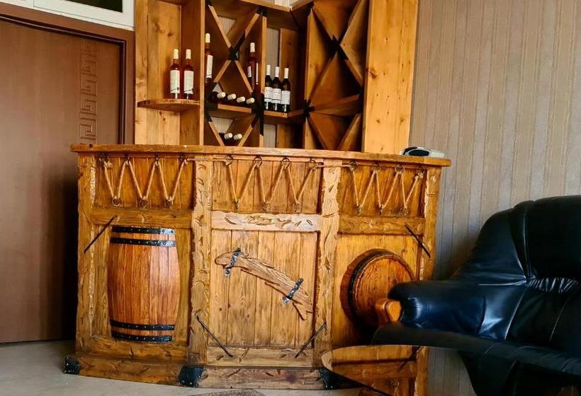 اتاق استاندارد سه تخته با بالکن, My House In Akhaltsikhe