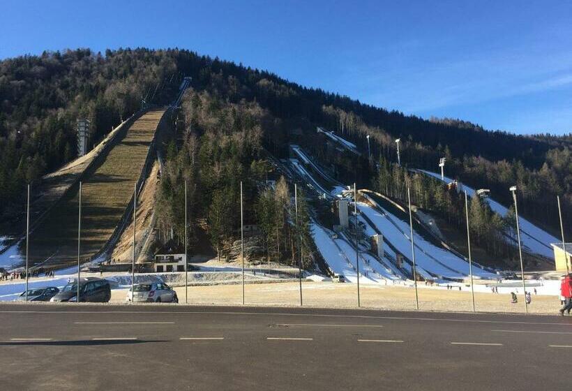 اتاق استاندارد با بالکن, Gostišče Uh  Planica