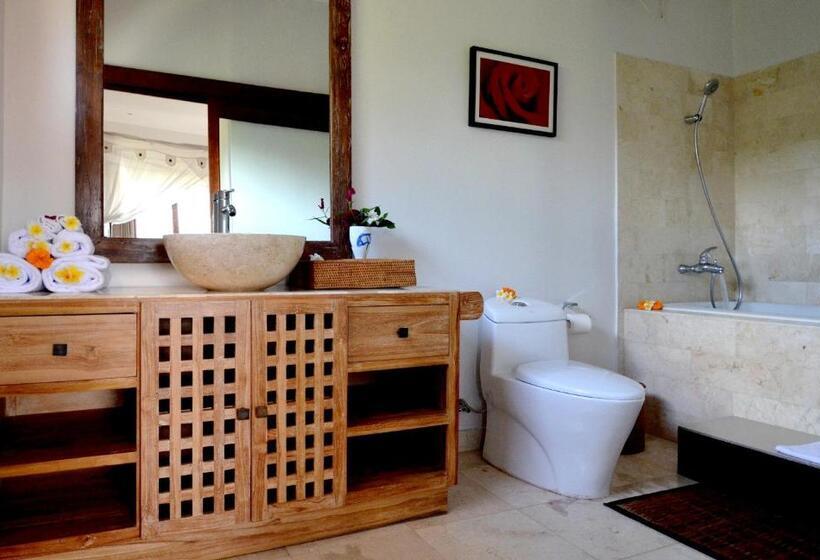 Вилла 3 Спальни, Villa Santai Karangasem