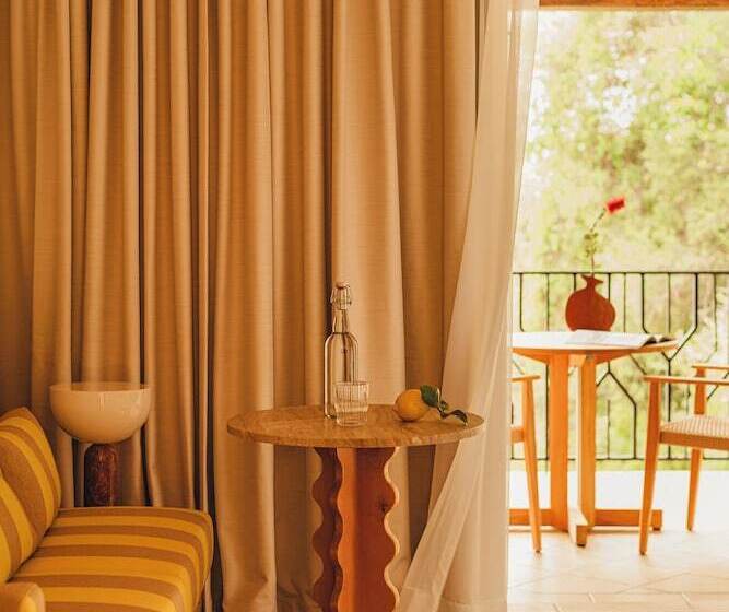 Quarto Deluxe, Aethos Sardinia