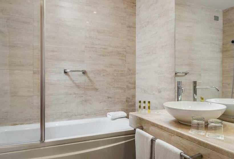 Habitación Familiar, Eurostars Roma Aeterna