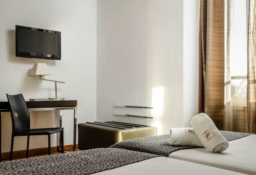 Habitación Triple Estándar, Eurostars Roma Aeterna