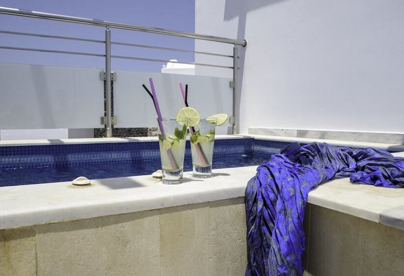 اتاق لوکس با وان آب گرم, La Mer Deluxe Hotel & Spa