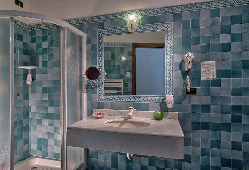 Номер Стандарт Трехместный, Park Hotel Junior