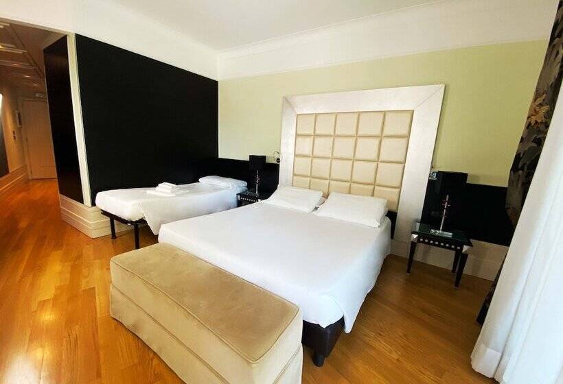 Quarto Triplo Deluxe, Park Hotel Junior