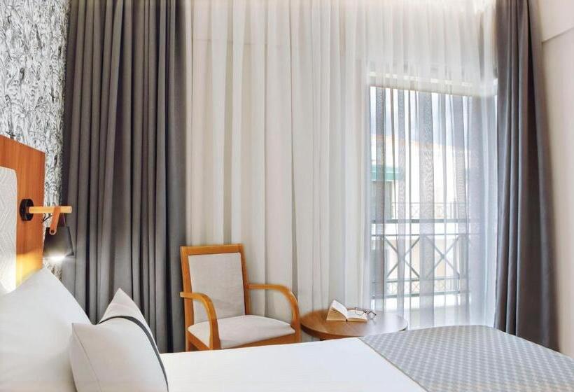 Люкс Premium 2 Спальни, Ramada by Wyndham, Athens Club Attica Riviera