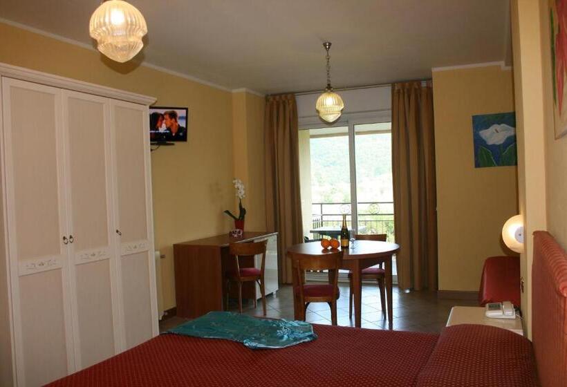 Семейный Номер, Residence Miralago Rooms & Apartments