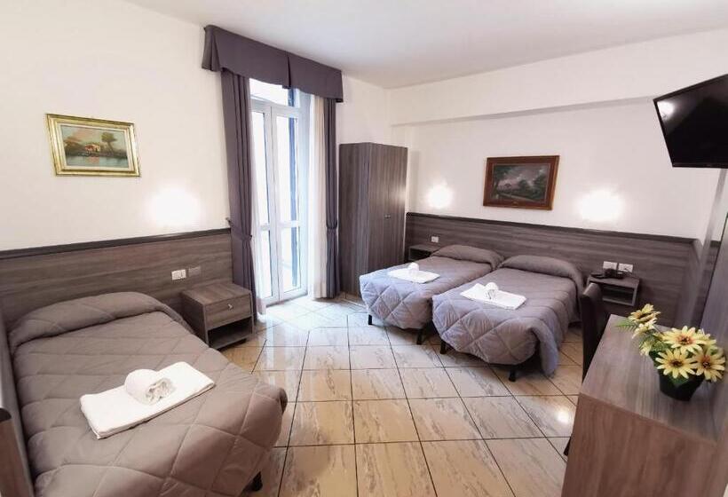 Standard Triple Room with Terrace, Brianza