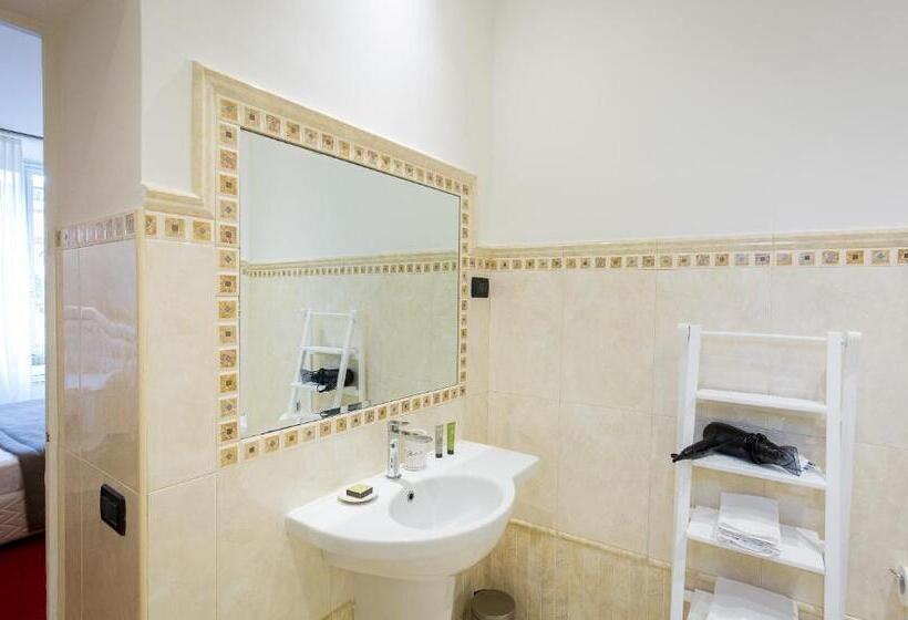 חדר סטנדרט לשלושה, Capitolium Rooms