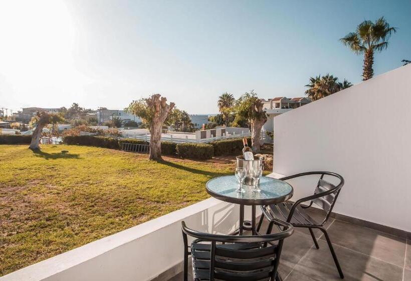 اتاق سوپریور خانوادگی, Ellia Resort
