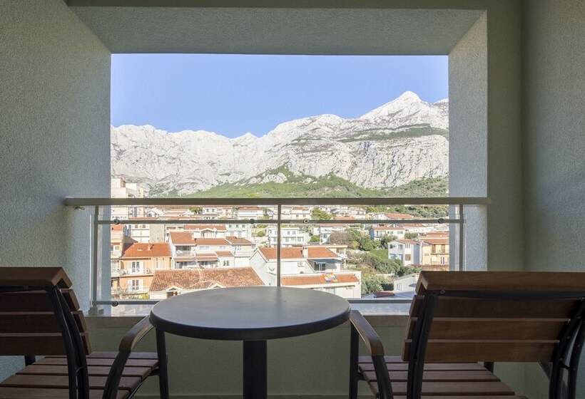 اتاق استاندارد با چشم‌انداز کوهستان, Park Makarska