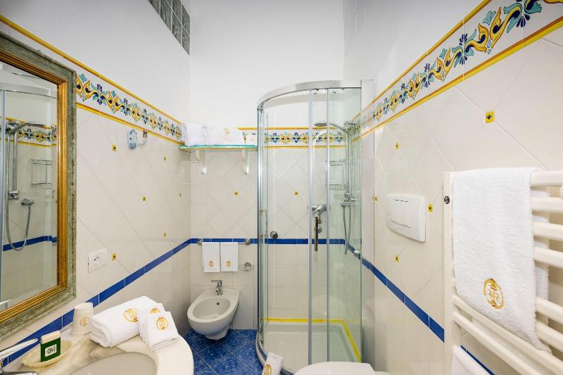 Номер Стандарт Вид на Море, Royal Prisco