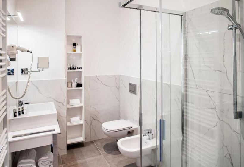 اتاق سوپریور, Sanremo Luxury Suites