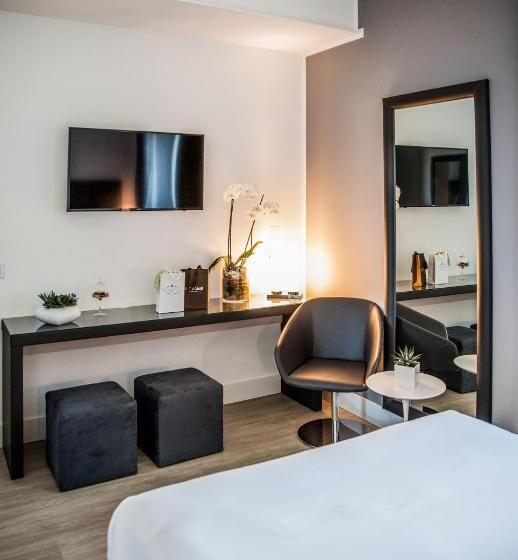 اتاق سوپریور, Sanremo Luxury Suites