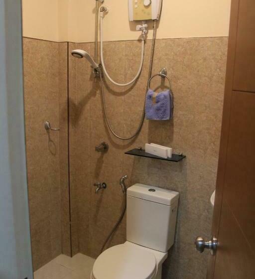 디럭스 룸, Rnr Suites