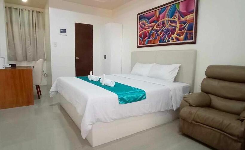 디럭스 스위트 킹 침대, Rnr Suites