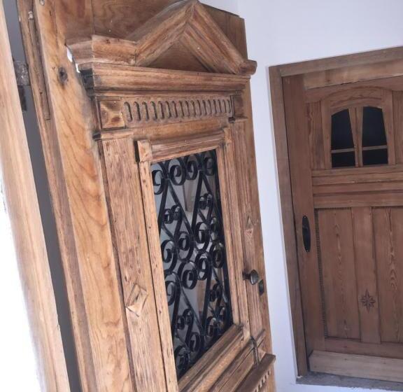 استودیوی استاندارد, Das Hornsteiner