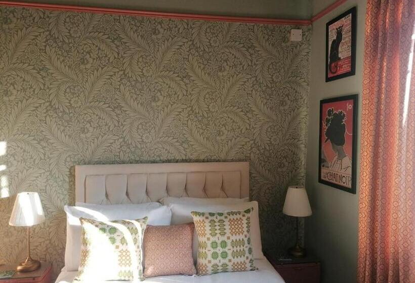 Quarto Estandar, No. 30